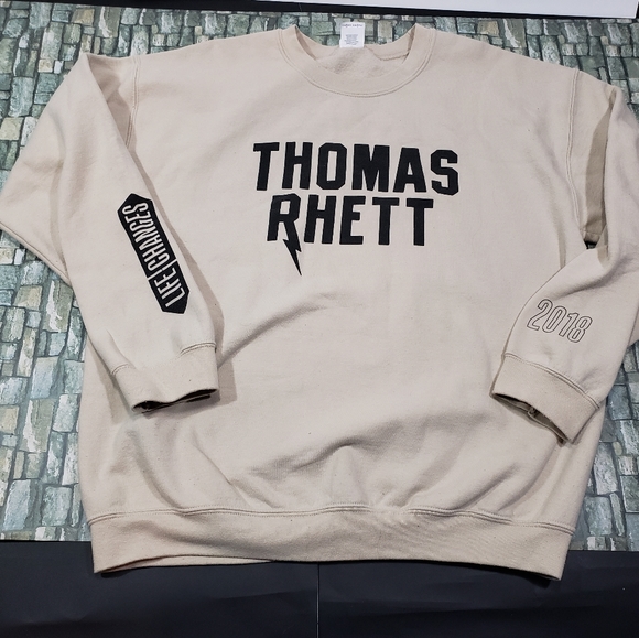 Gildan Tops - Thomas rhett concert tour sweatshirt sz l